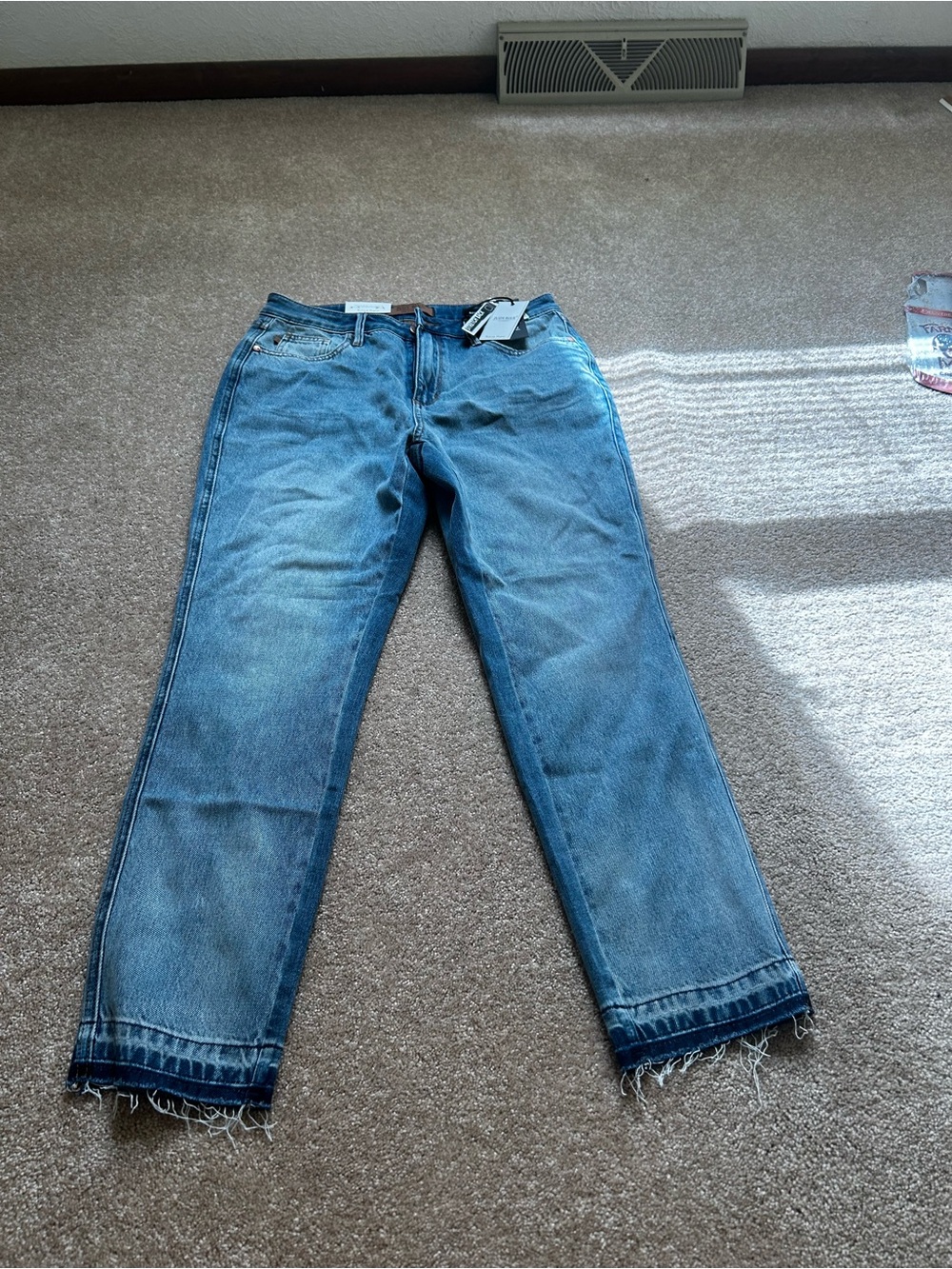 Judy Blue women’s Straight Jeans in Light Blue with Frayed Hem